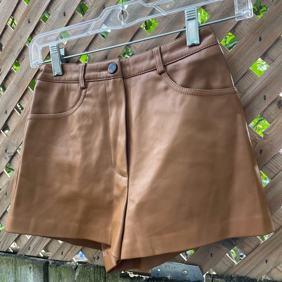 CULTNAKED Vegan Leather Shorts and Corset Set - Picture 3 of 9